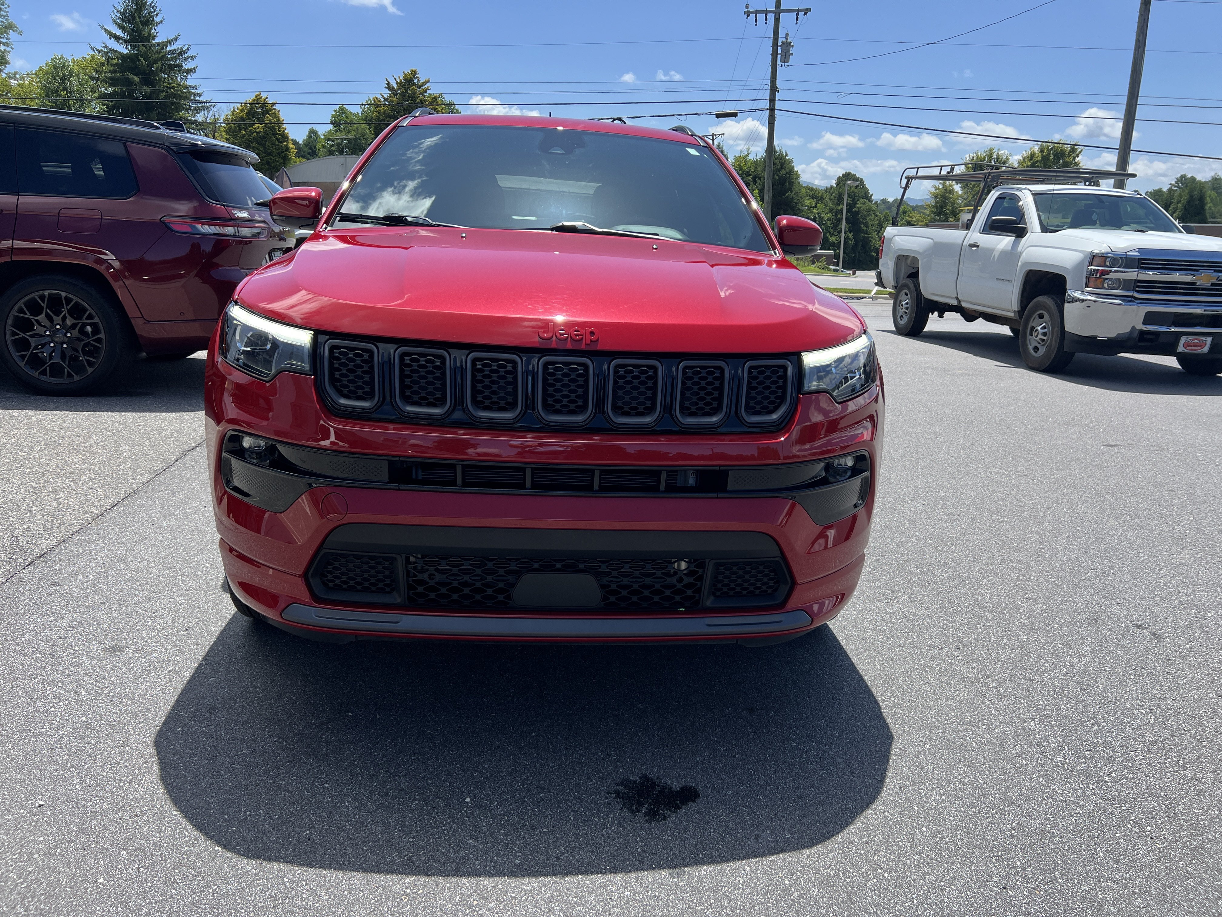 Used 2023 Jeep Compass Limited w/ Elite Group for (Red) Edition AWD/4WD image 5