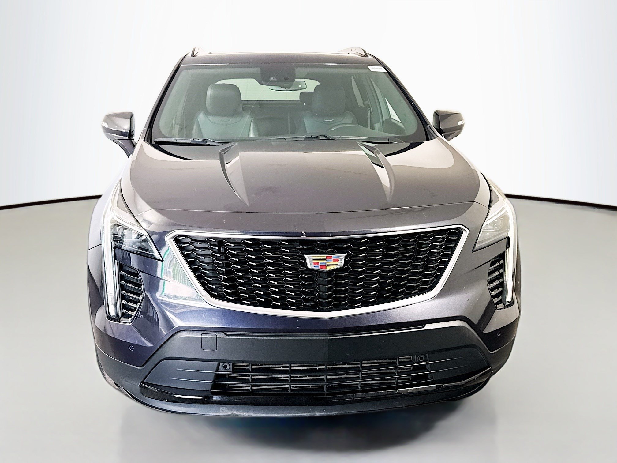 Used 2023 Cadillac XT4 Sport FWD image 2