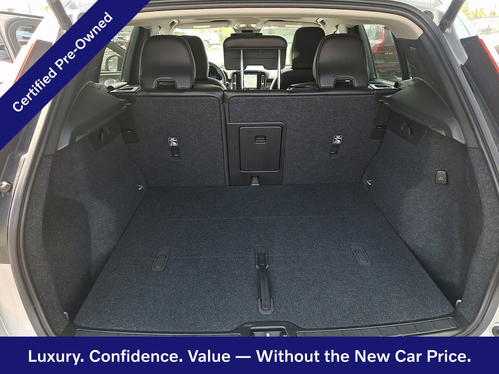 Certified 2023 Volvo XC40 B5 Plus w/ Driver Assist Package AWD/4WD image 30