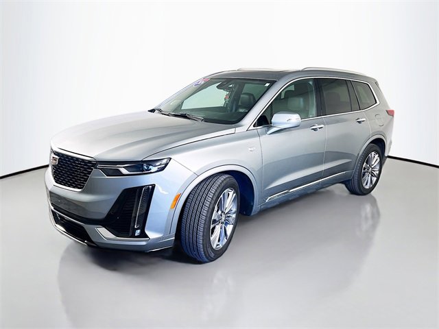 Used 2024 Cadillac XT6 Premium Luxury image 3