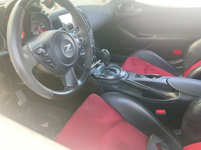 Used 2018 Nissan 370Z NISMO image 13