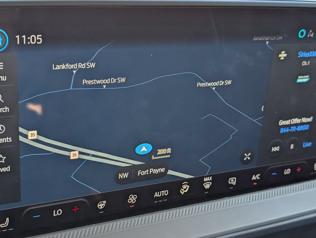 Used 2025 Ford Maverick Lobo AWD/4WD image 17