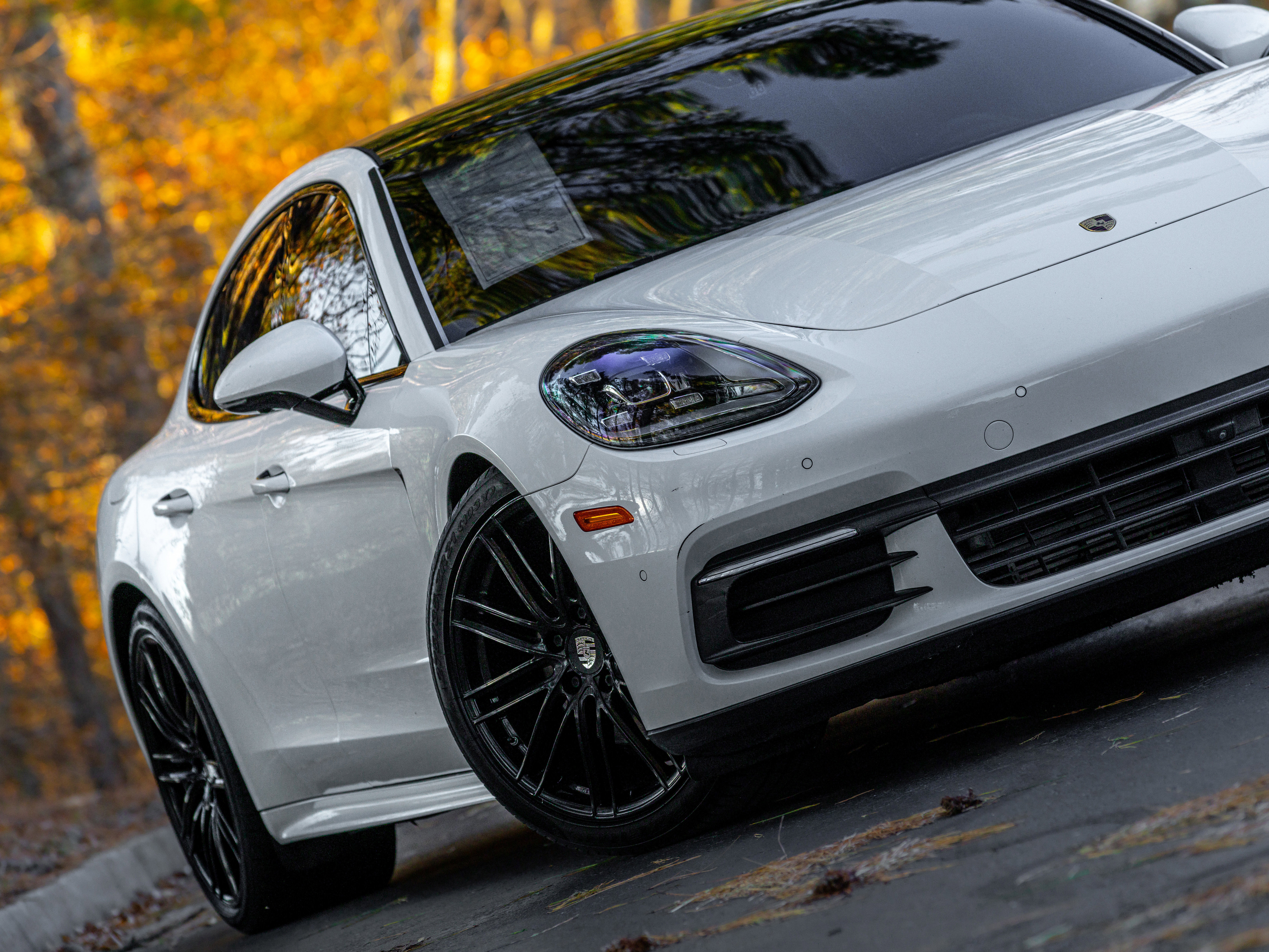 Used 2017 Porsche Panamera image 23