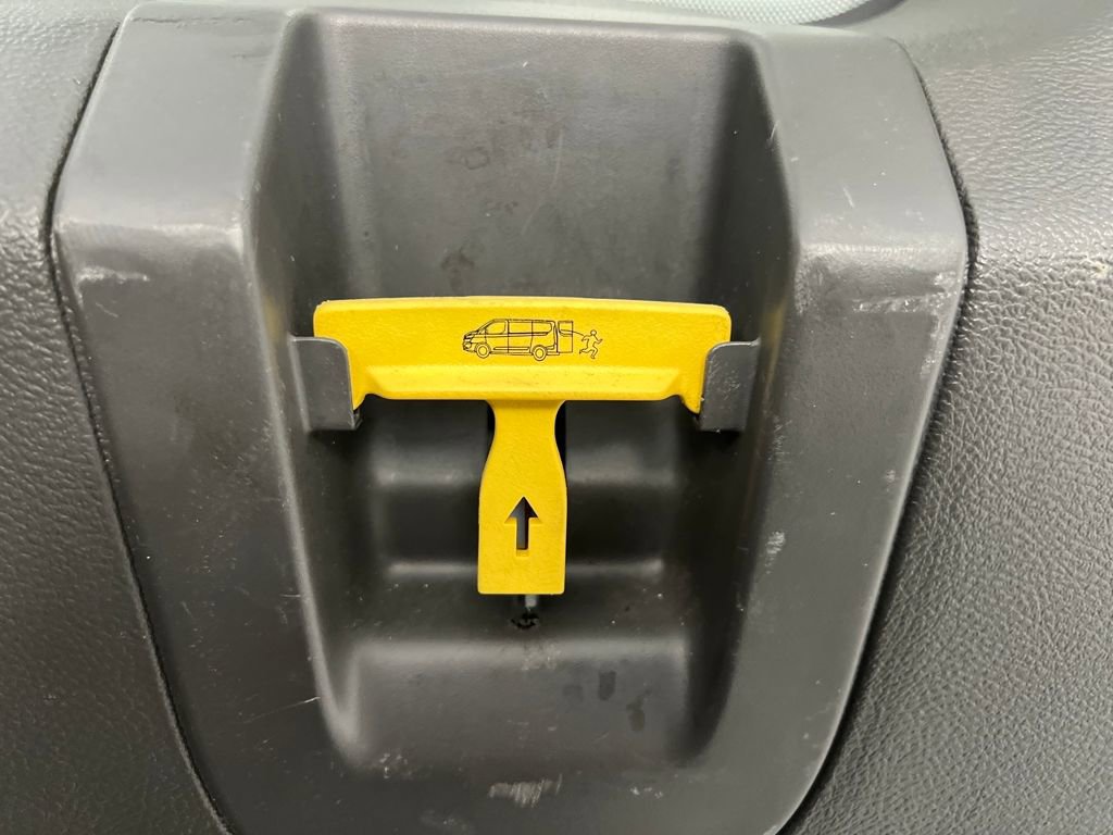 Used 2023 Ford Transit 350 XLT image 20