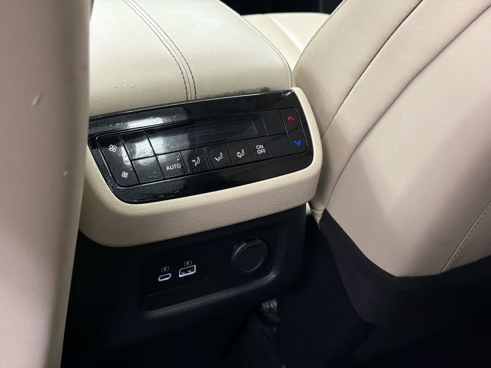 Used 2024 INFINITI QX60 Luxe image 19