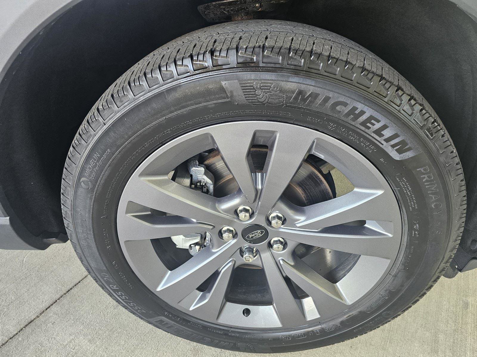 Used 2022 Ford Explorer XLT w/ Equipment Group 202A image 10