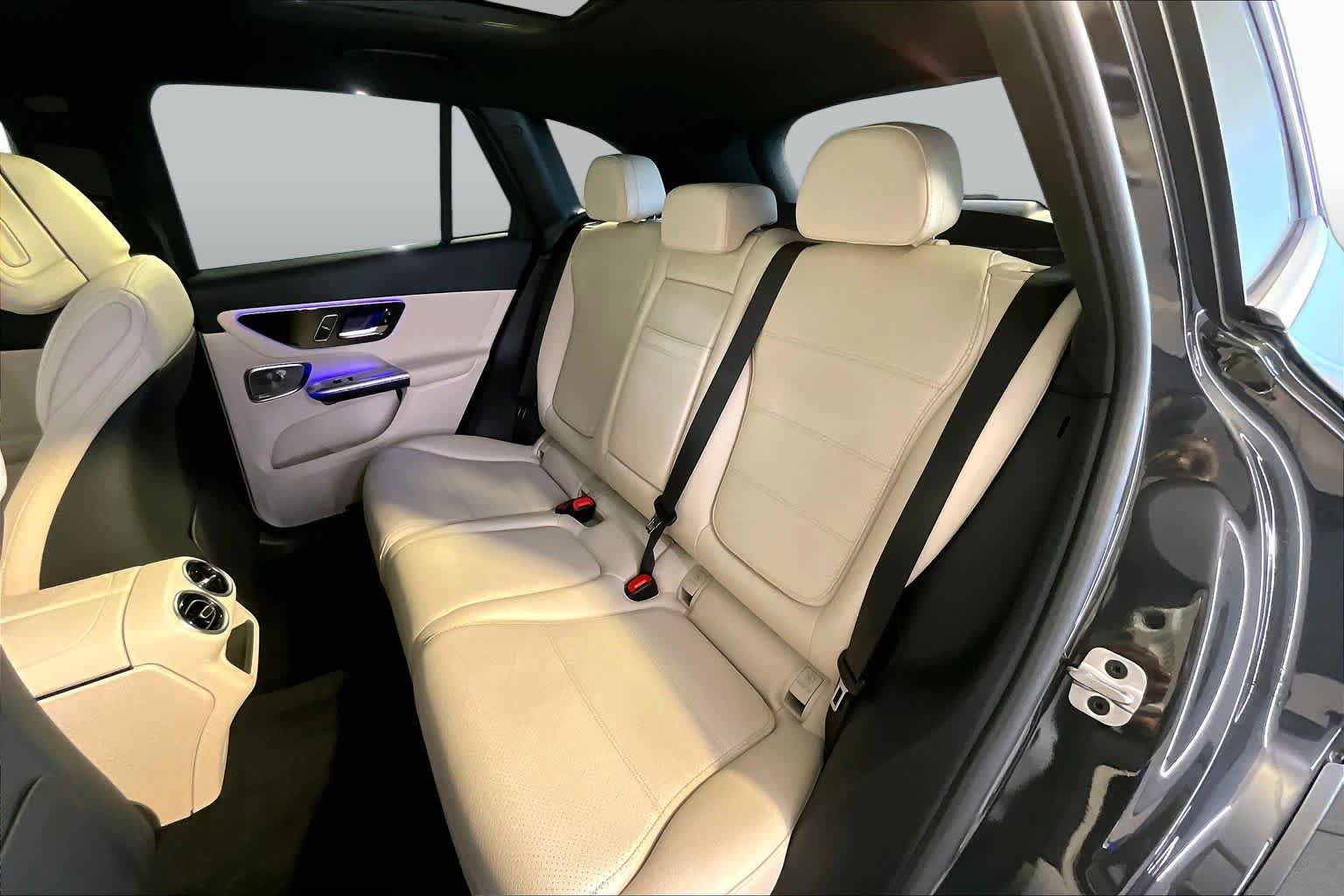 Used 2026 Mercedes-Benz GLC 300 4MATIC image 21