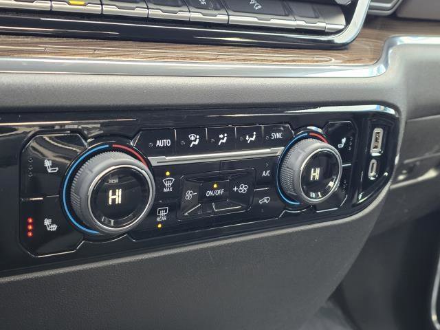 Used 2023 Chevrolet Silverado 1500 LT Trail Boss w/ LPO, Dark Essentials Package AWD/4WD image 15