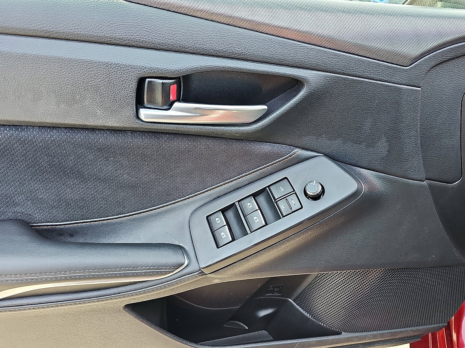 Used 2019 Toyota Avalon XSE w/ All Weather Liner Package image 13