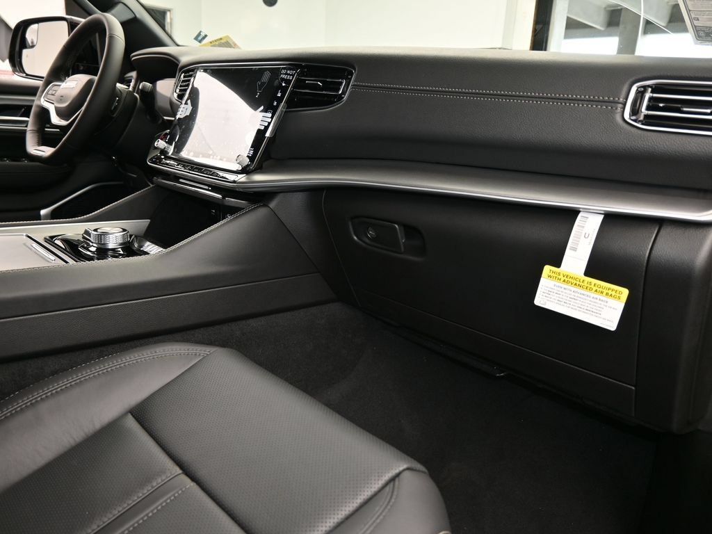 New 2026 Jeep Grand Wagoneer Limited AWD/4WD image 44