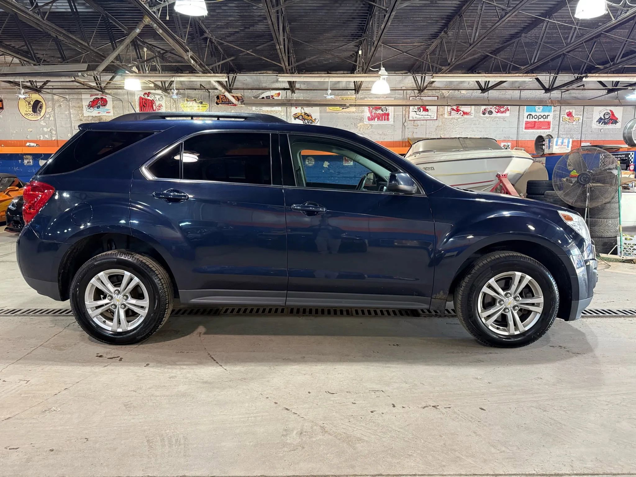 Used 2015 Chevrolet Equinox LT w/ Driver Convenience Package image 4