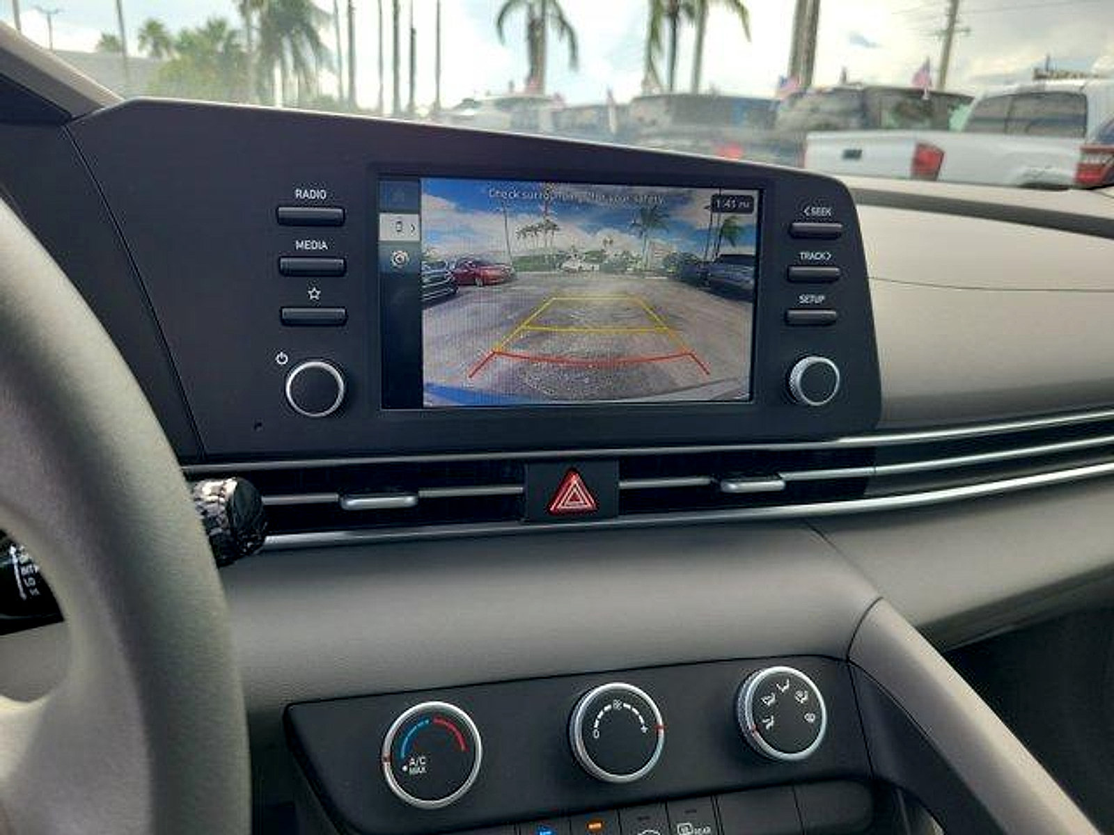 Used 2026 Hyundai Elantra SE FWD image 34