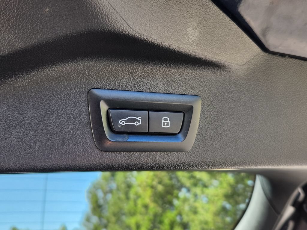 Used 2024 BMW X5 xDrive40i w/ M Sport Package AWD/4WD image 13