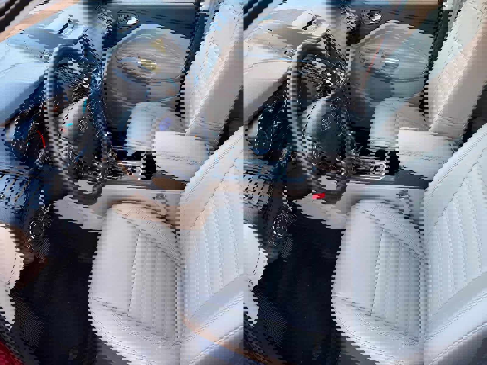 Used 2017 Ford Escape Titanium w/ Equipment Group 301A image 9