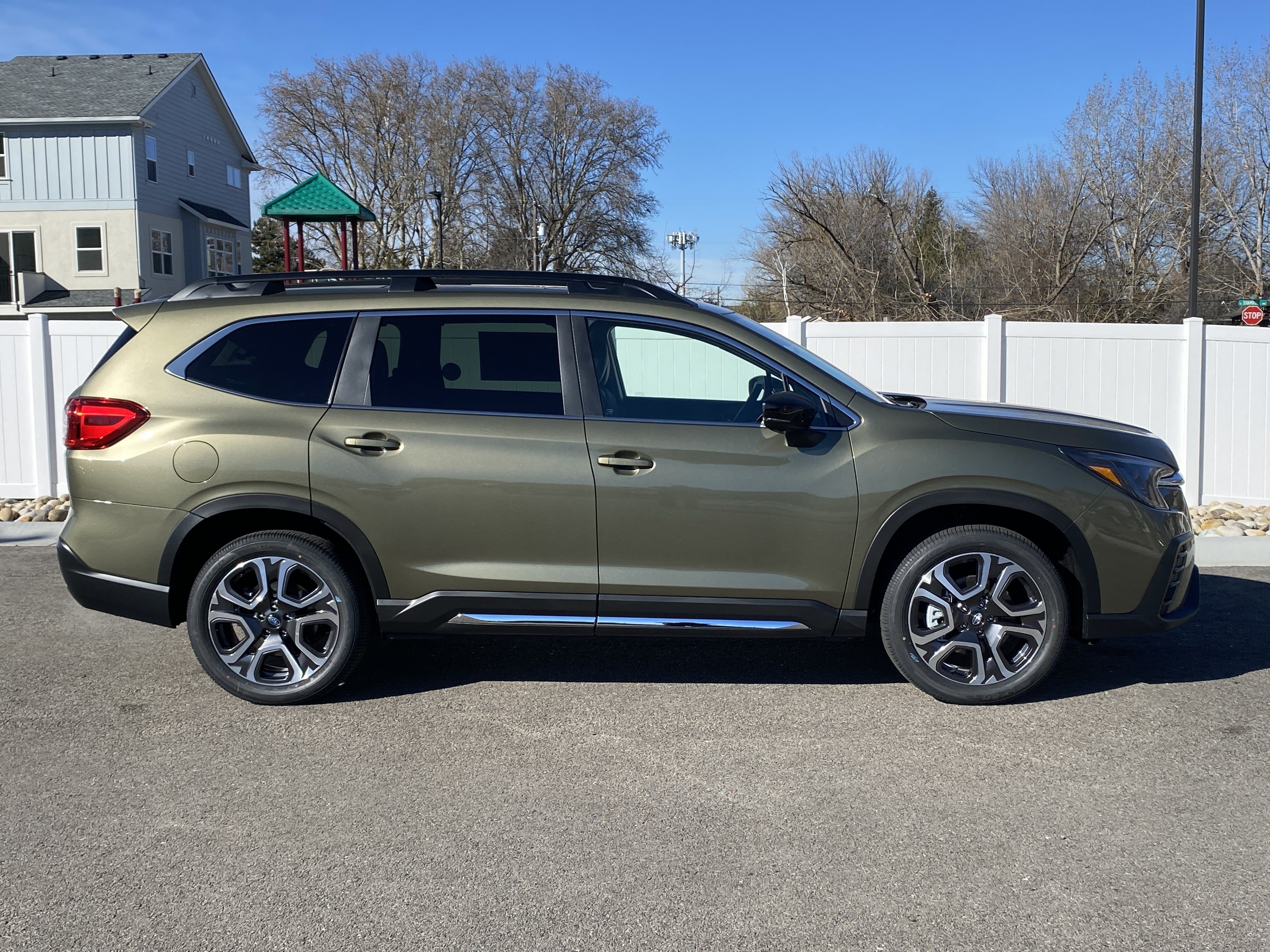 New 2026 Subaru Ascent Limited w/ Popular Package #2 AWD/4WD image 7