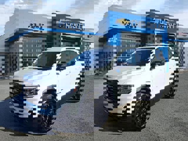 Used 2023 GMC Acadia SLE w/ Elevation Edition image 4