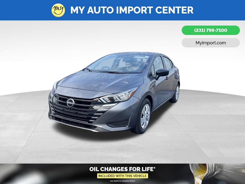 Used 2023 Nissan Versa S w/ Trunk Package FWD image 3