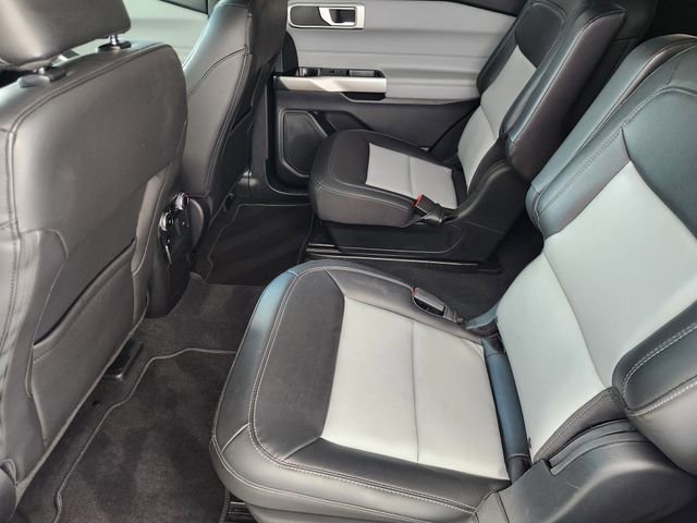 Used 2023 Ford Explorer XLT w/ Equipment Group 202A image 27