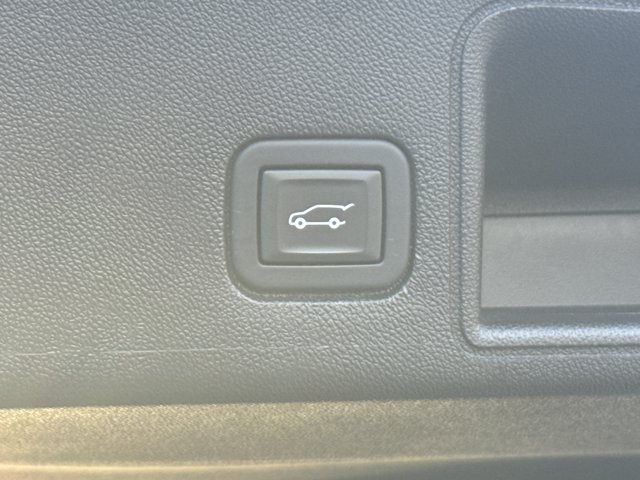 Used 2020 GMC Terrain SLT w/ Preferred Package FWD image 22