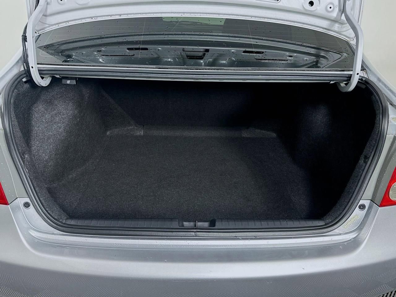 Used 2010 Honda Civic LX image 37