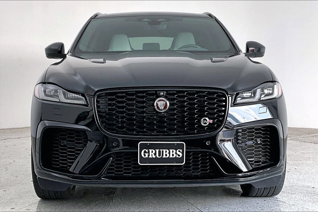 Used 2023 Jaguar F-PACE SVR AWD/4WD image 3
