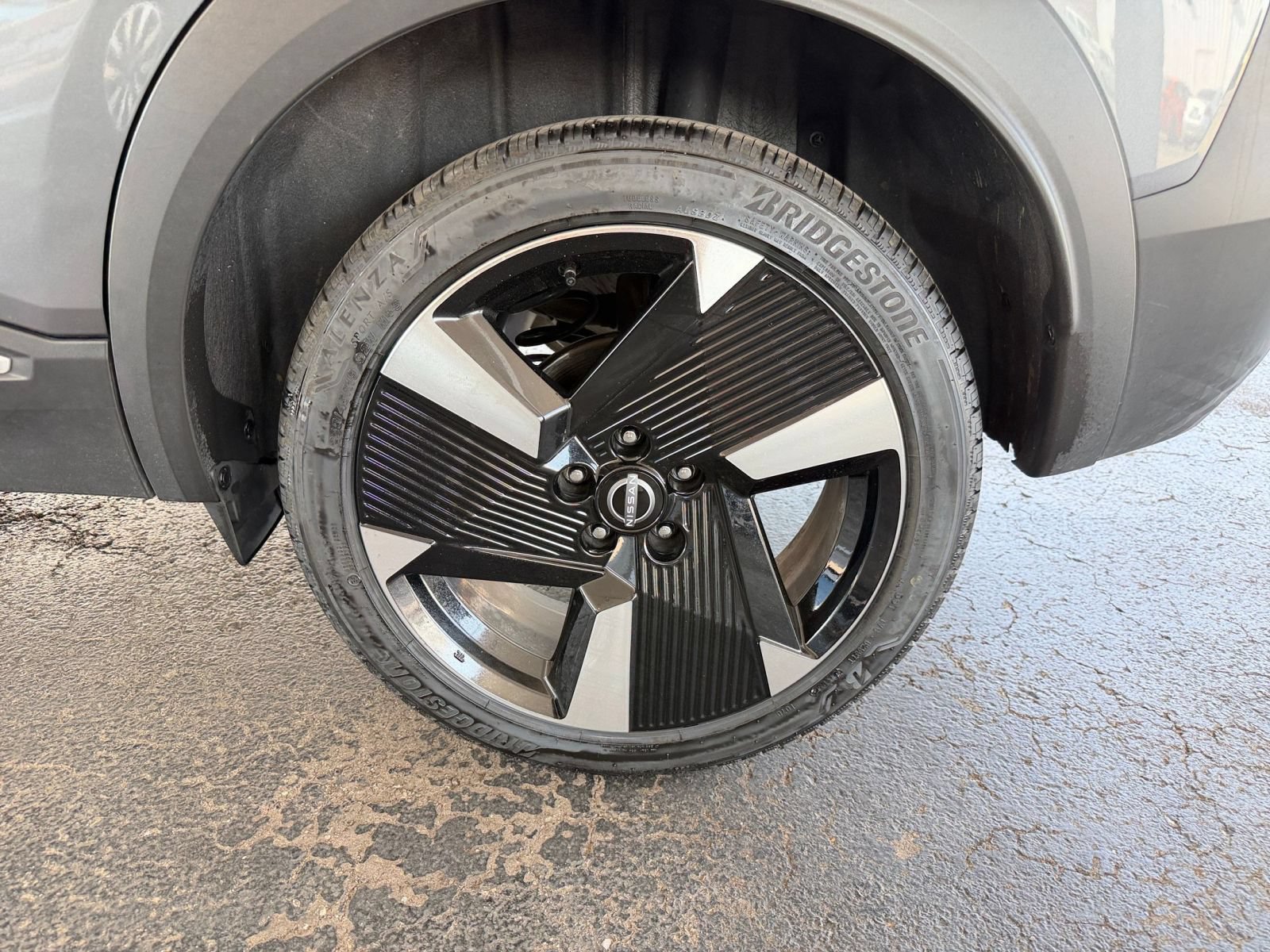 Used 2026 Nissan Kicks SR FWD image 24