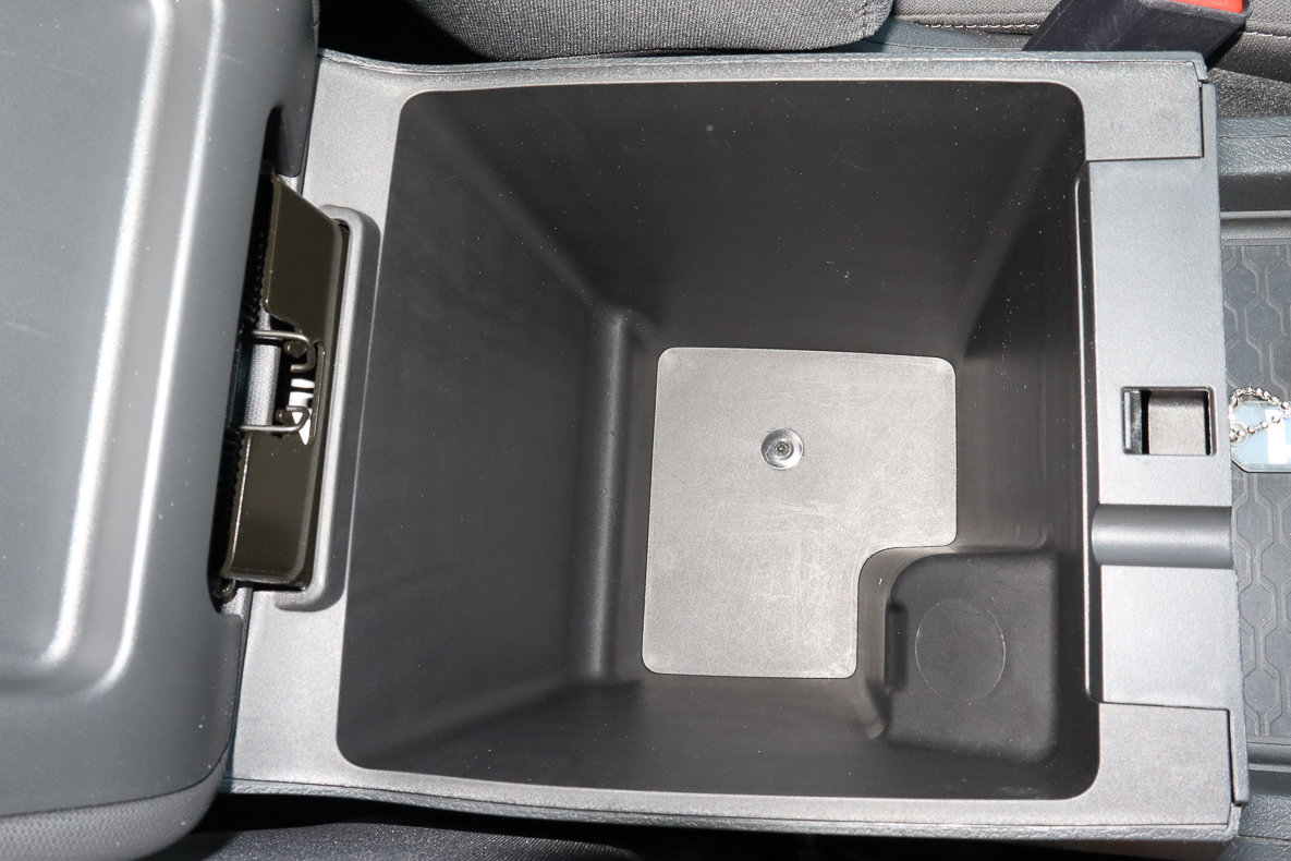 Used 2024 Nissan Frontier SV image 27