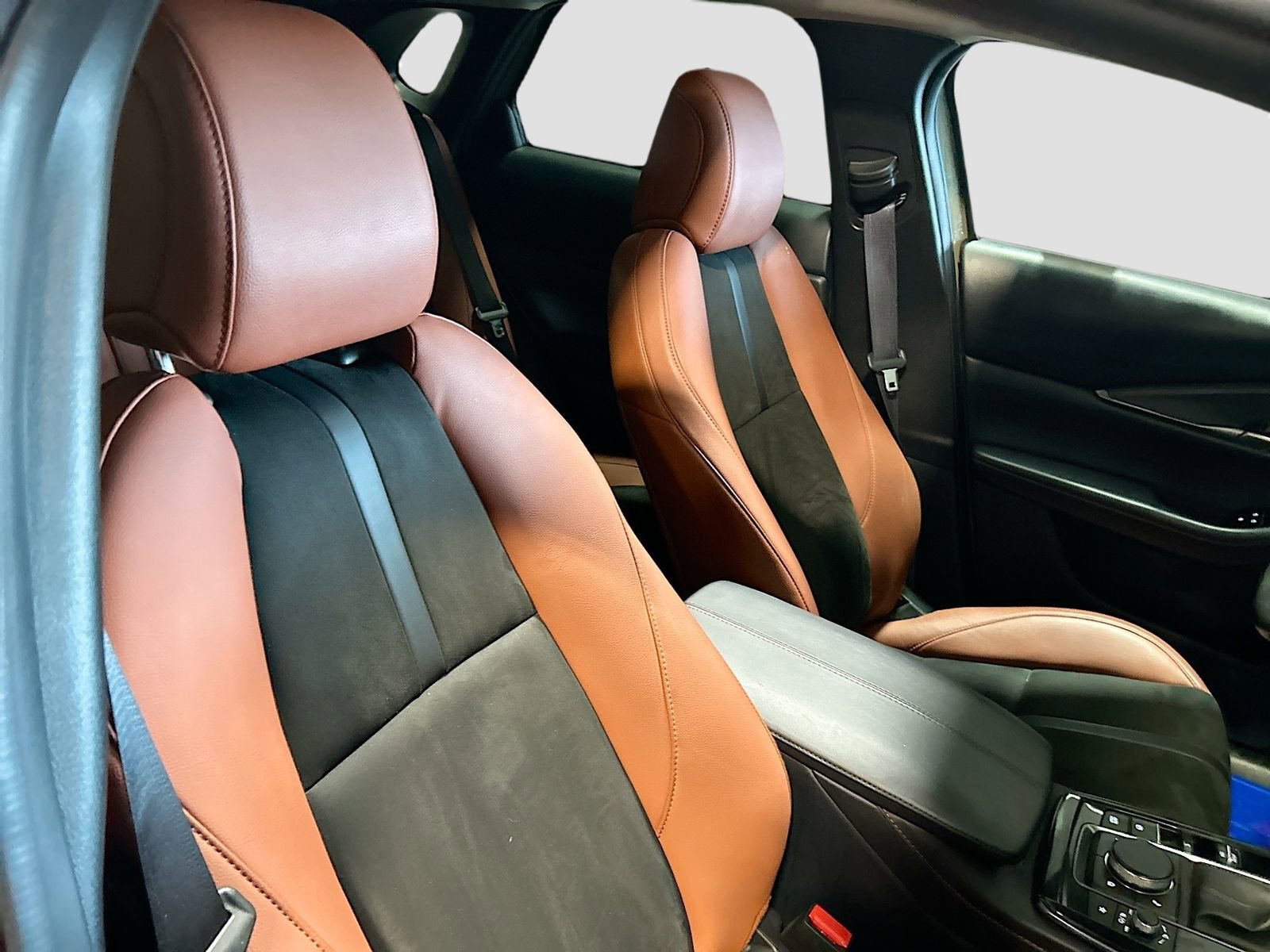 Used 2024 MAZDA CX-30 Carbon image 30