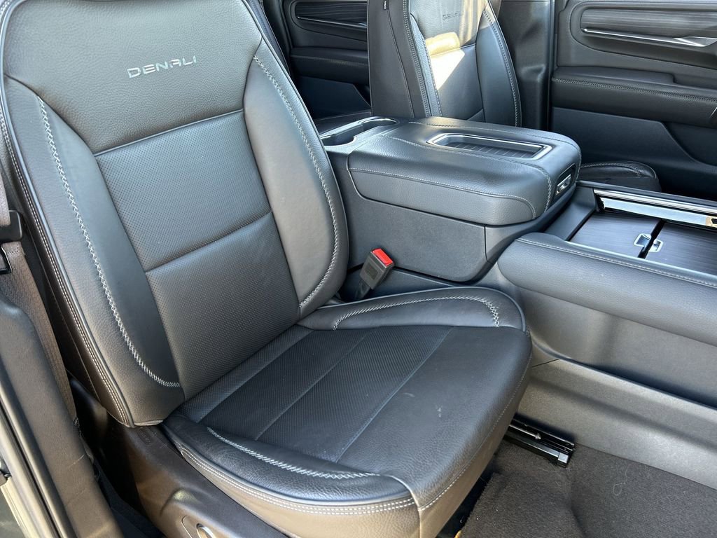 Used 2021 GMC Yukon XL Denali image 29