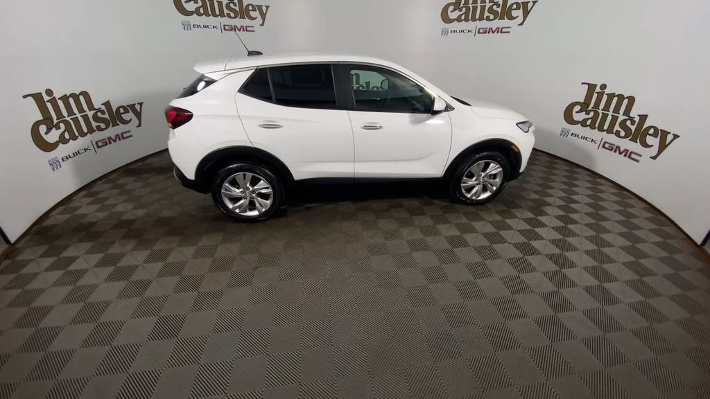 Certified 2024 Buick Encore GX Preferred w/ Comfort Package FWD image 9