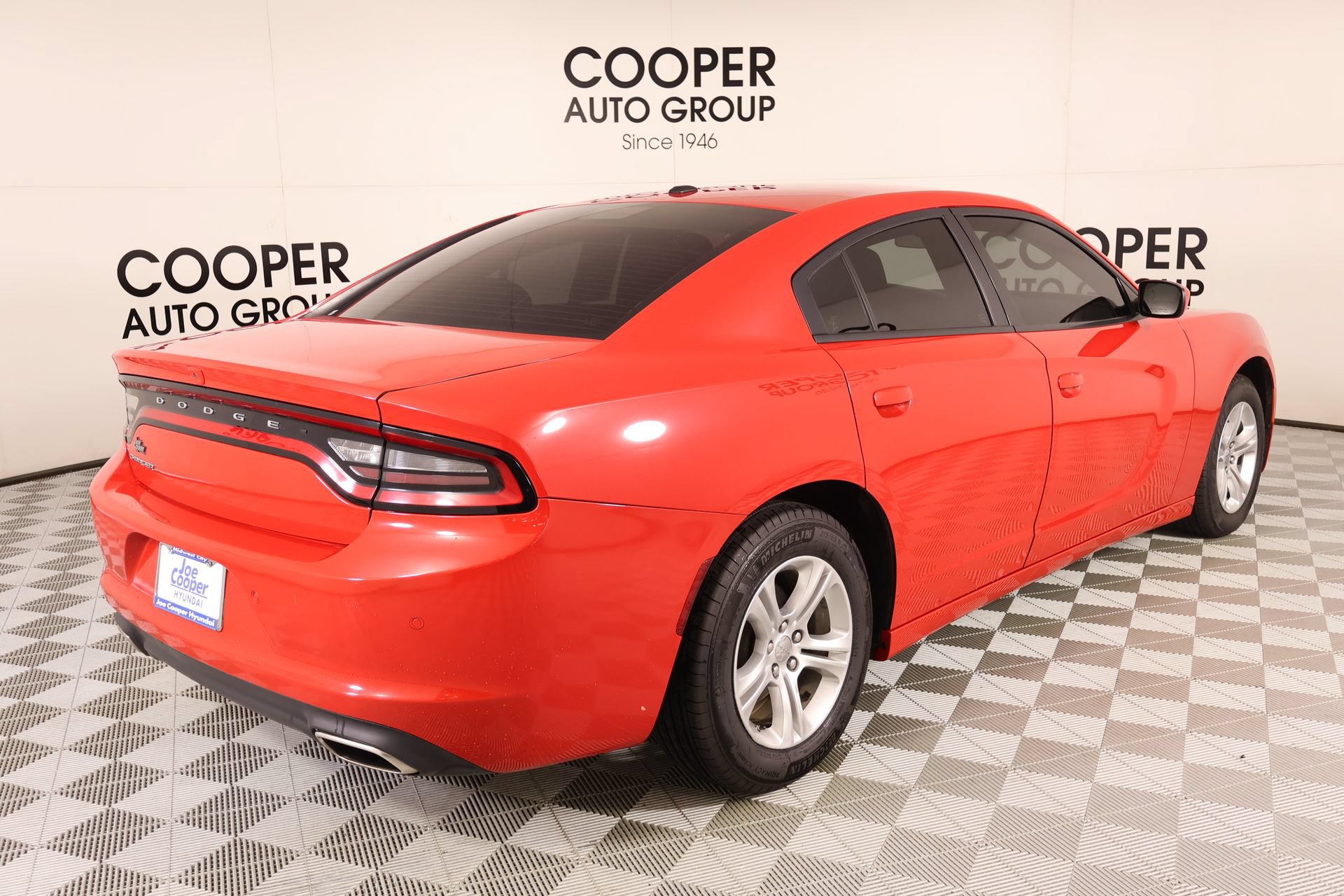 Used 2022 Dodge Charger SXT RWD image 19