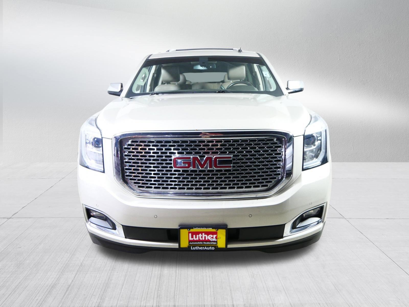 Used 2015 GMC Yukon XL SLE w/ Convenience Package AWD/4WD image 2