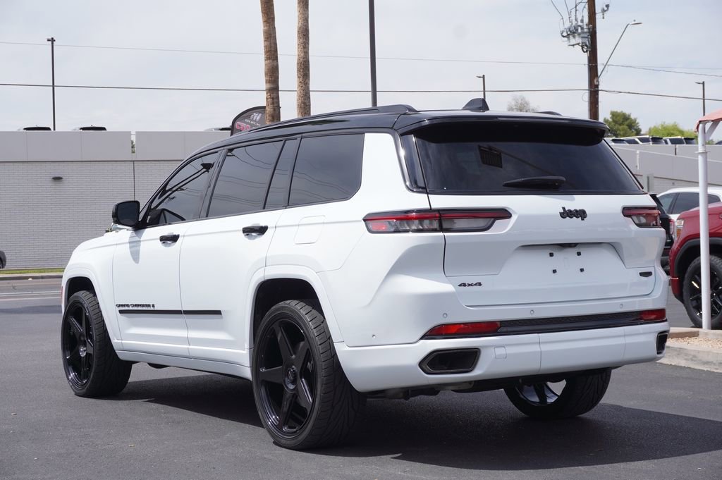 Used 2025 Jeep Grand Cherokee L Summit AWD/4WD image 3