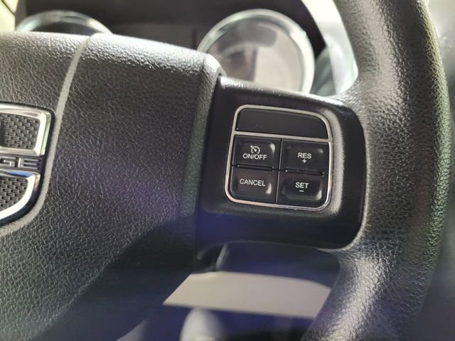 Used 2017 Dodge Grand Caravan SE image 32