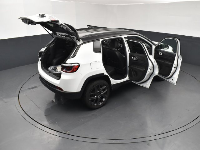 New 2026 Jeep Compass Limited AWD/4WD image 30