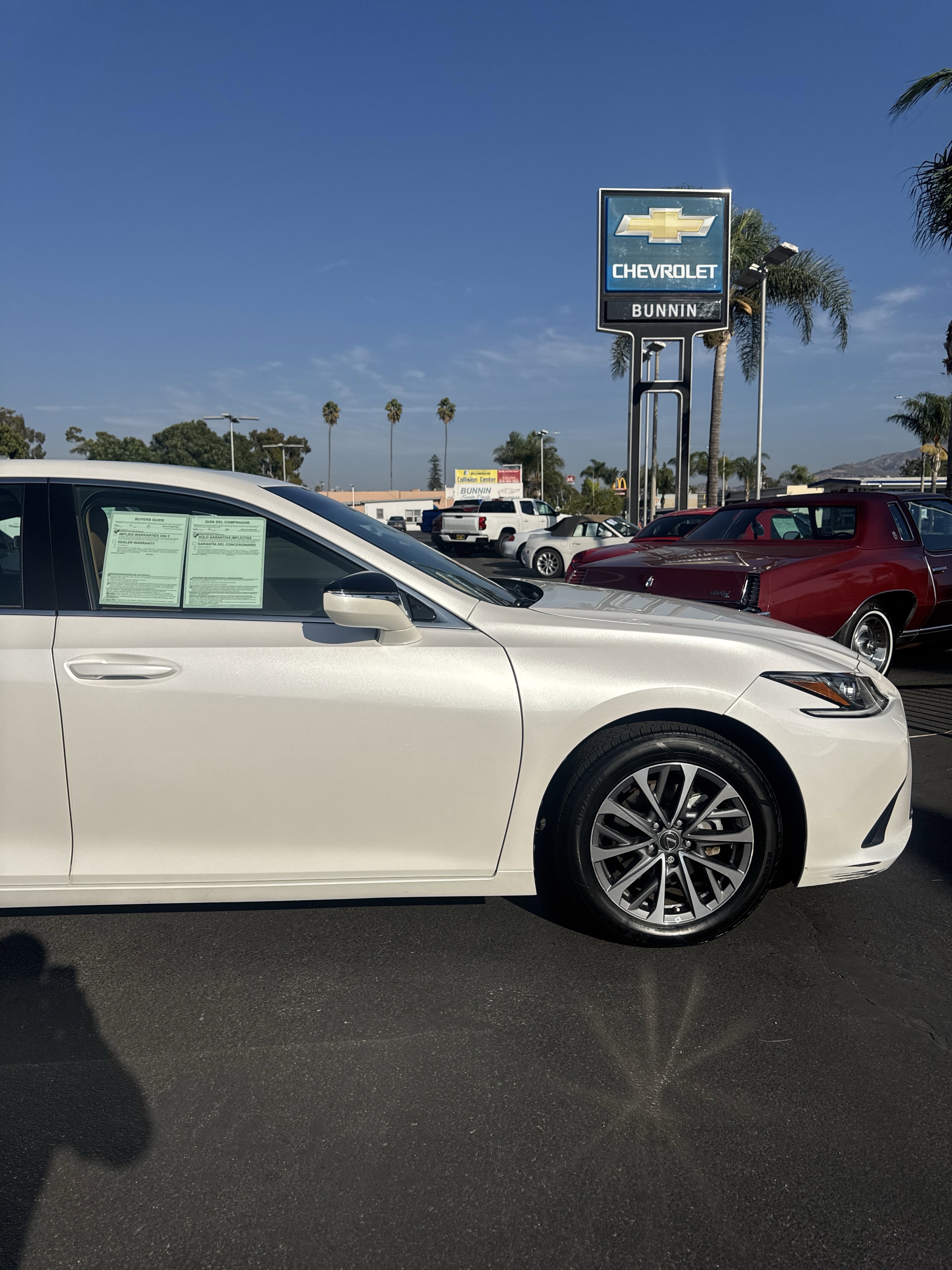 Used 2022 Lexus ES 300h image 9