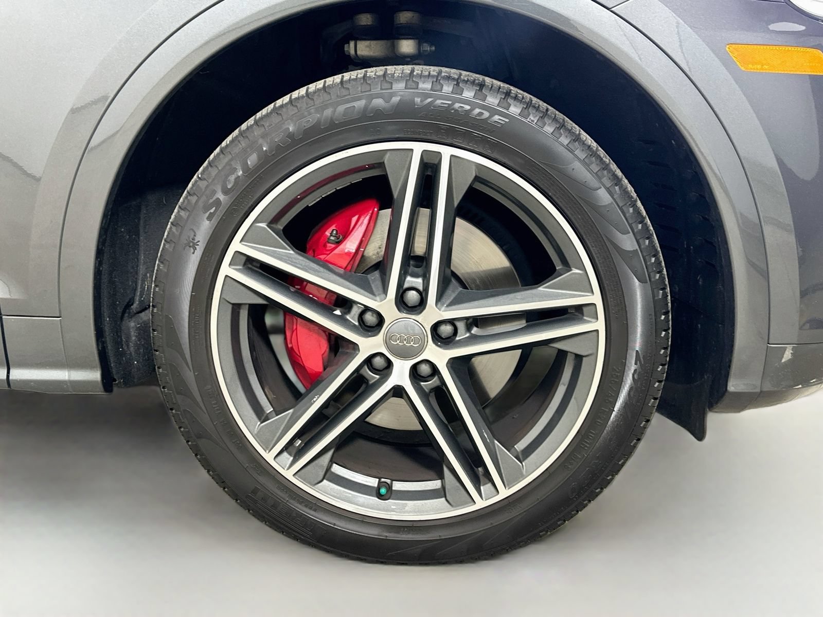Used 2018 Audi SQ5 Prestige w/ Prestige Package AWD/4WD image 10