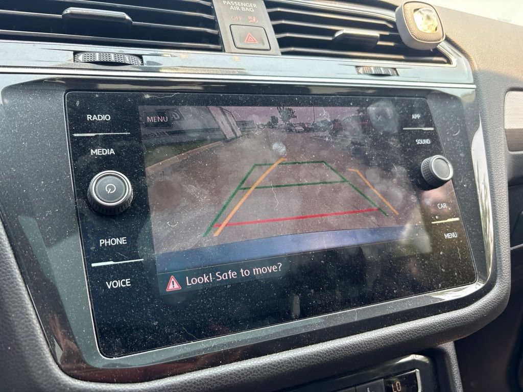 Used 2019 Volkswagen Tiguan SEL AWD/4WD image 24