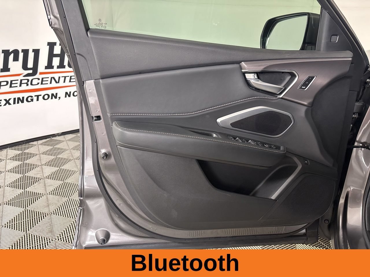 Used 2025 Acura RDX SH-AWD image 10