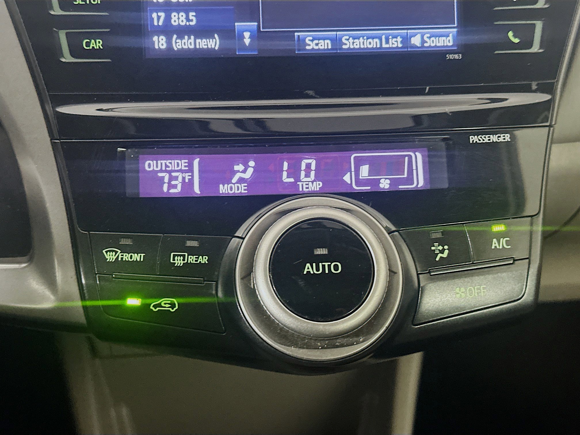 Used 2017 Toyota Prius V Two image 22