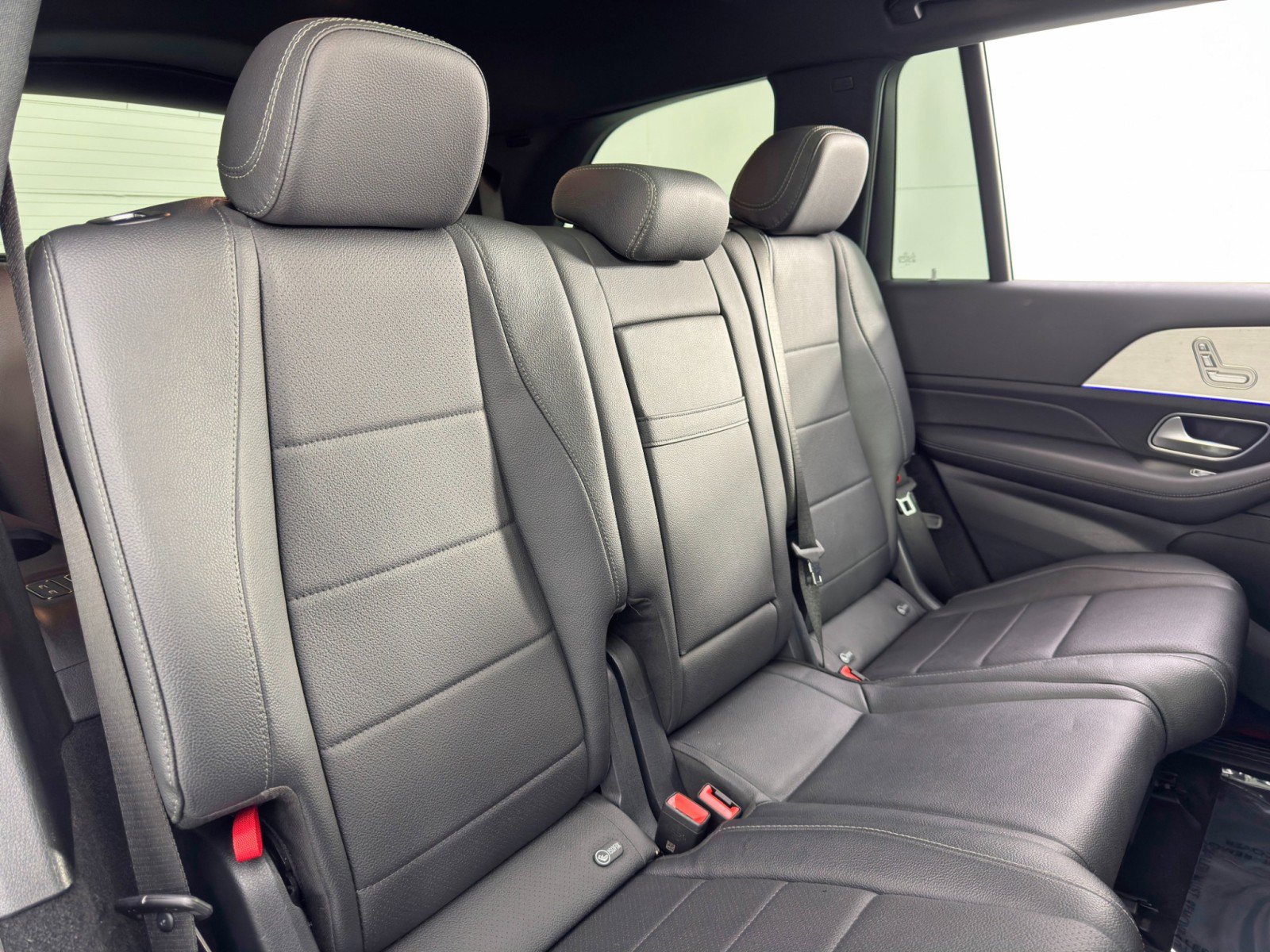 Used 2024 Mercedes-Benz GLS 450 4MATIC image 51