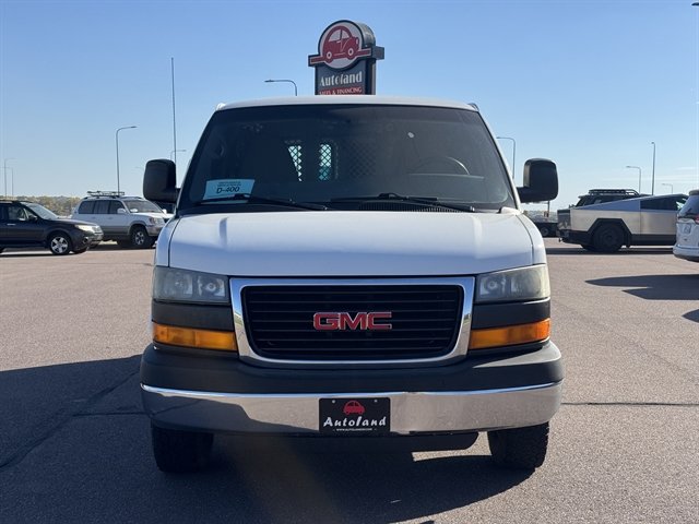 Used 2013 GMC Savana 2500 RWD image 2