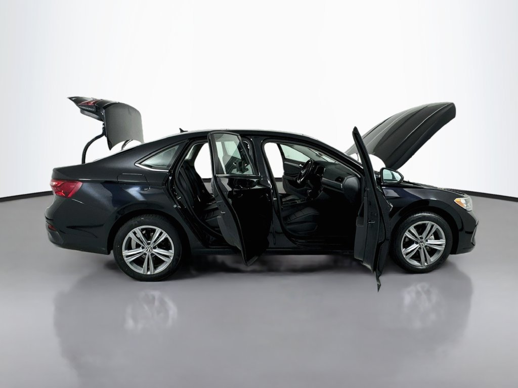 Used 2024 Volkswagen Jetta SE FWD image 25