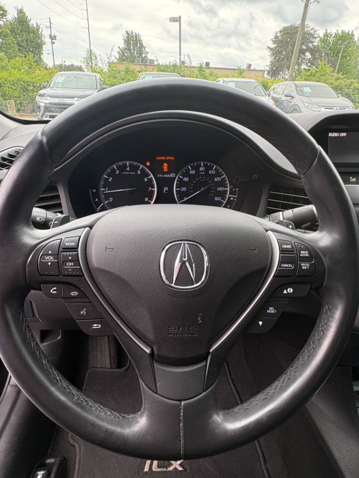Used 2018 Acura ILX w/ Special Edition Package FWD image 5