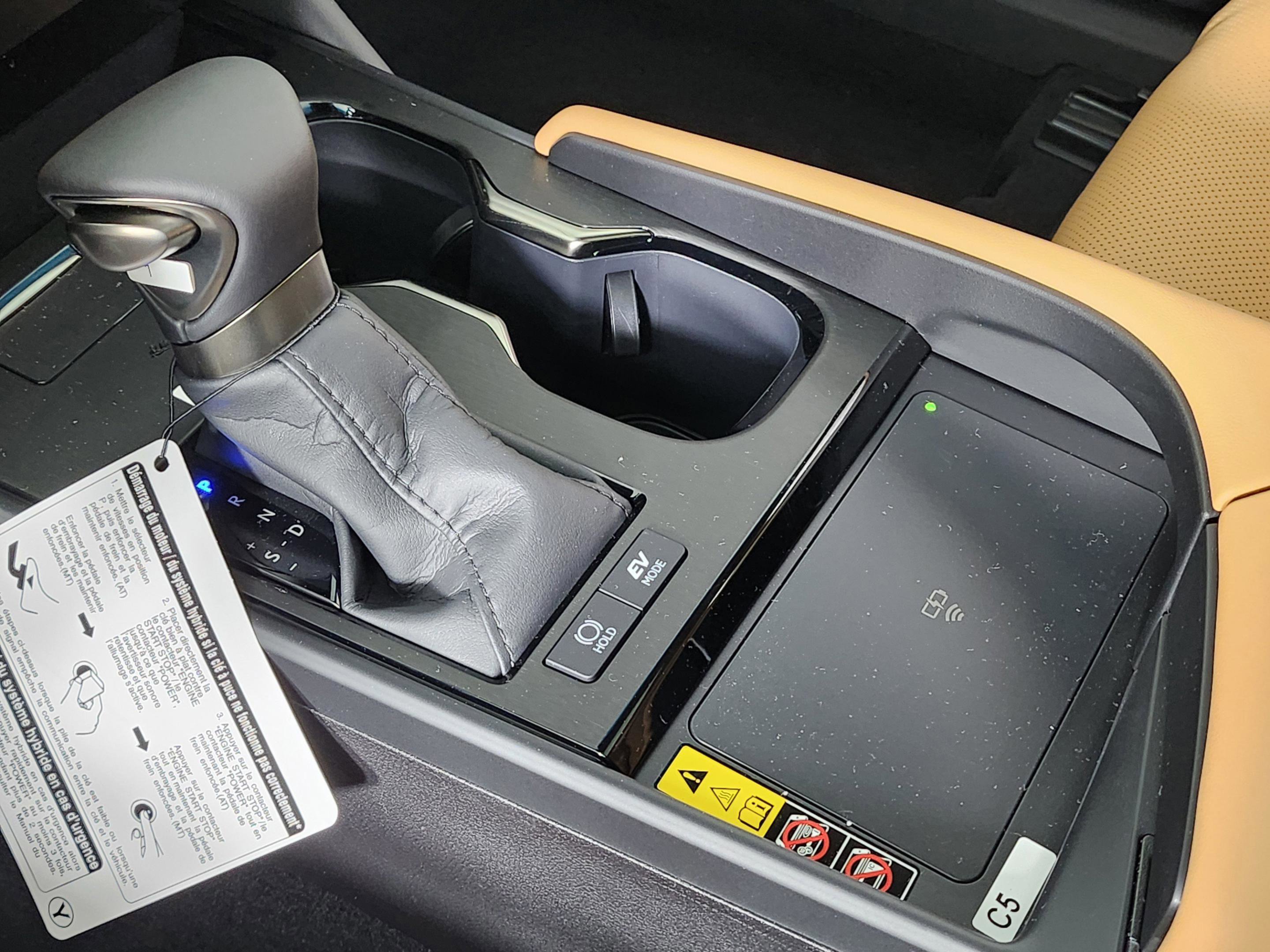 New 2025 Lexus ES 300h w/ Premium Package image 28