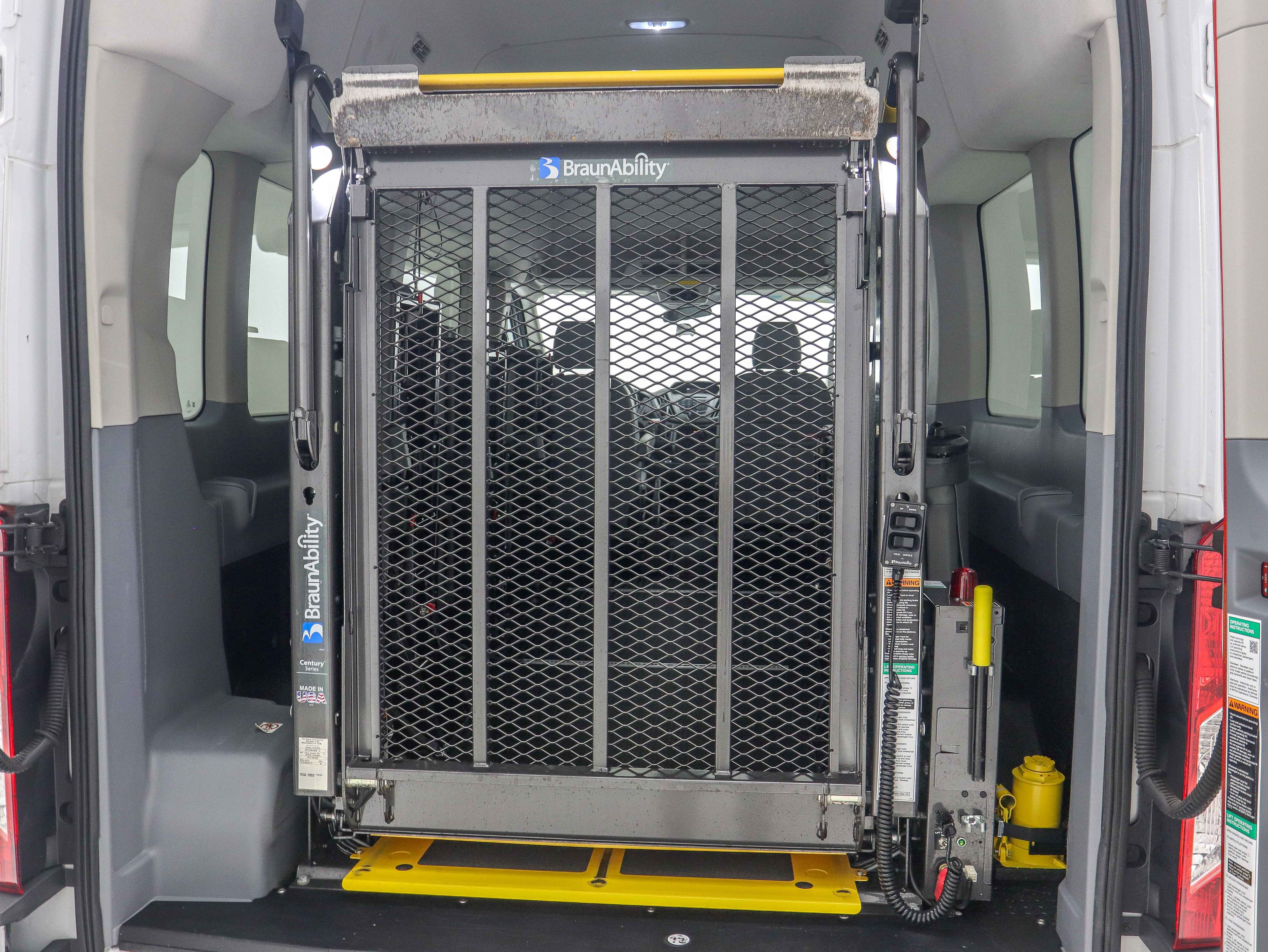 Used 2017 Ford Transit 350 XL RWD image 14