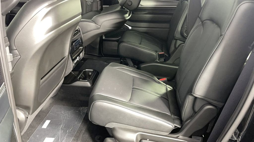 New 2025 Jeep Wagoneer Series II image 13