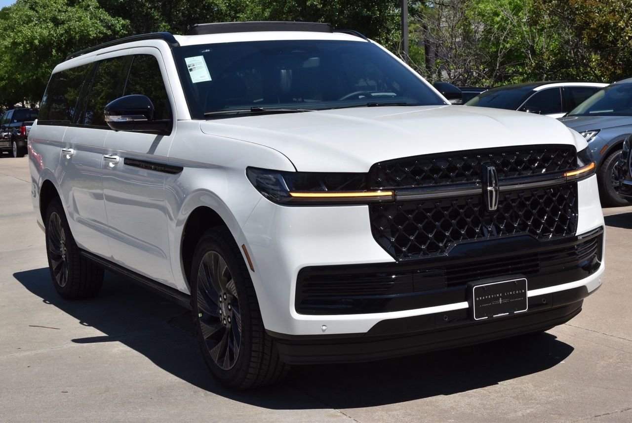 New 2026 Lincoln Navigator L Reserve w/ Jet Appearance Package AWD/4WD image 33