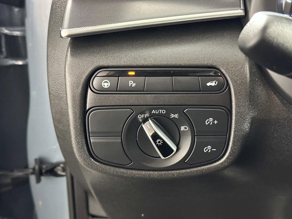 Certified 2023 INFINITI QX50 Luxe image 17