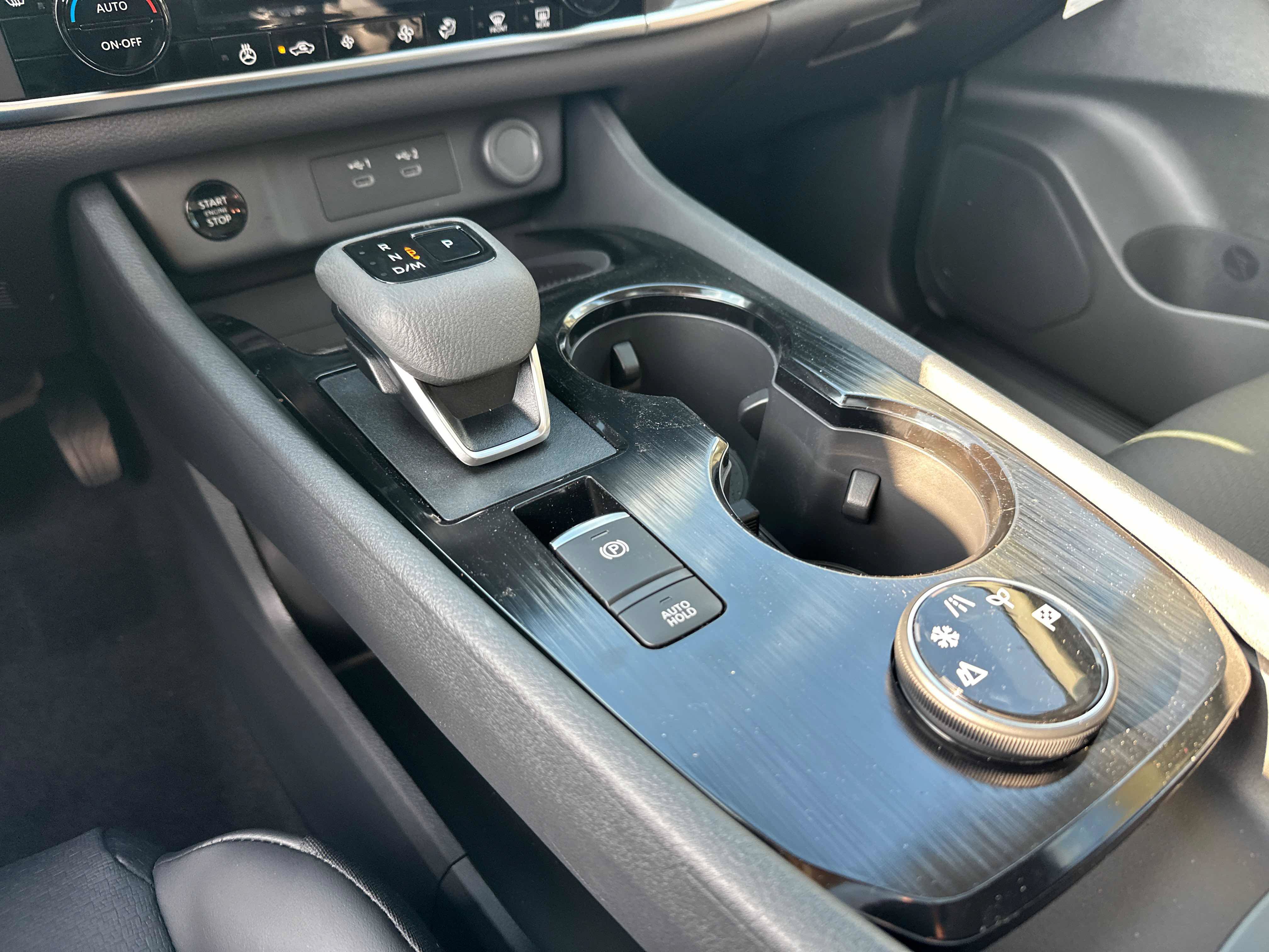 New 2026 Nissan Rogue Dark Armor AWD/4WD image 32
